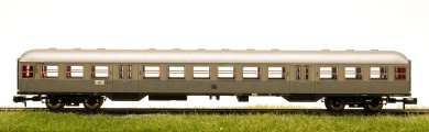 Minitrix 15721 – 2. Klasse Nahverkehrswagen Silberling B4nb-59 der DB 