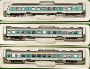 Arnold HN4117 – 3-teiliges Regional-Express-Set der DB 