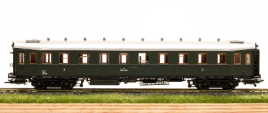 Roco – 3. Klasse D-Zugwagen (Hechtwagen) C4üh der BBÖ 