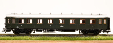 Roco – 1./2. Klasse D-Zugwagen (Hechtwagen) AB4üh der BBÖ 