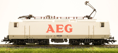 Märklin 3441 – Mehrzweck-Elektrolok BR 143 der AEG, digital (Delta) 