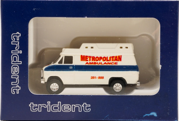 Trident 90100 (1:87) – Metropolitan Ambulance mit Chevy Van Cab 