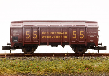 Minitrix – Klappdeckelwagen -HOCHOFENKALK WERKVERKEHR- zur Spielwarenmesse Nürnberg 2005 
