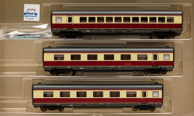 Roco 64058 – 3-teiliges Ergänzungswagen-Set zum Dieseltriebzug TEE BR 601 der DB 