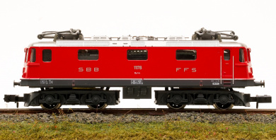 Arnold 2415 – Elektrolok Re 4/4 II der SBB, Bastler 