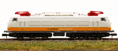 Arnold 2354 – Schnellzug-Elektrolok BR 103 -Lufthansa-Airport-Express- der DB  