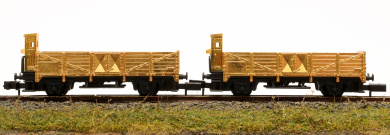 Arnold 17085 – 2-tlg. Güterwagenset Hochbordwagen mit Bremserhaus, Gehäuse 24 Karat vergoldet 