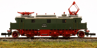 Thonfeld 3303 (N) – Elektrolok BR 204 (ex E 04) der DR,mit Messing-Gehäuse 