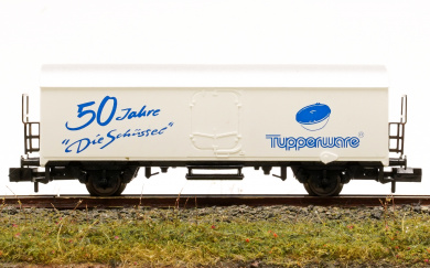 Arnold 4610 K – Kühlwagen Ichqrs -50 Jahre Tupperware / Die Schüssel- 