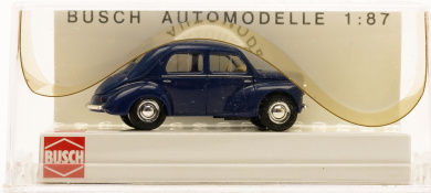 Busch 46500 (1:87) – Renault 4 CV Limousine 