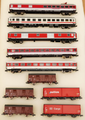 Minitrix – 10-teiliges Wagen-Set der DB AG 