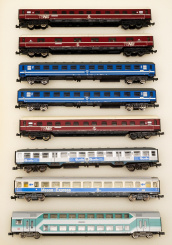 Roco (N) – 8-teiliges Schnellzuwagen-Set der DB 