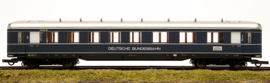 Liliput L383501 – 1./2./3. Klasse Schnellzugwagen ABC4üwe der DB 