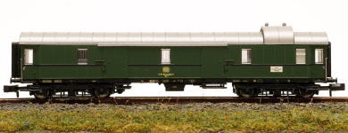 Liliput L364557 (N) – Gepäckwagen Düe 927 der DB 