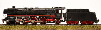 Märklin 3008 (F 800) – Schlepptender-Dampflok BR 01 der DB 