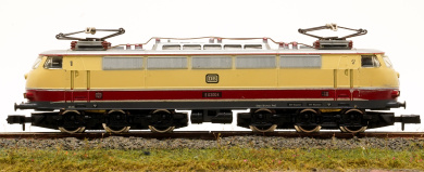 Arnold 0236 – Elektrolokomotive BR E03 der DB 