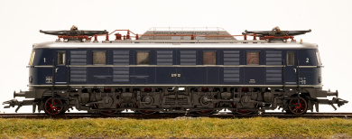 Märklin 34691 – Schnellzug-Elektrolok BR E 19 der DB, digital (Delta) 