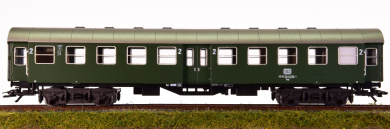 Märklin 4245 – 2. Klasse Schnellzugwagen B 10 myfi der SNCF 