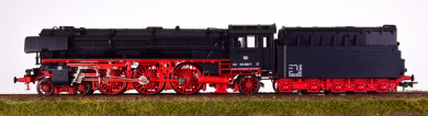 Liliput 101 38 (AC) – Schnellzug-Schlepptender-Dampflok BR 012 der DB mit Öltender 