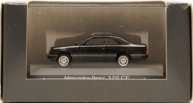 Herpa B66005602 (1:87) – Mercedes-Benz 320 CE 