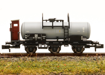 Liliput 265483 (N) – Kesselwagen der AAE/SBB 