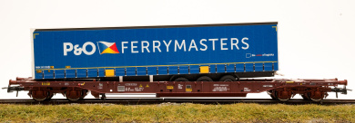 Roco 76235 – Taschenwagen Sdgmns 33 der AAE 