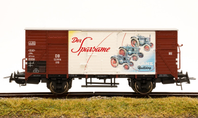 Roco 47283 – Gedeckter Güterwagen G 10 -LANZ Bulldog- der DB 