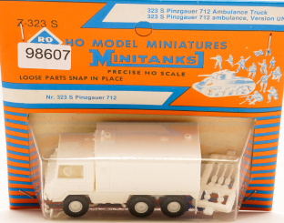 Roco 323 S (1:87) – Pinzgauer 712 