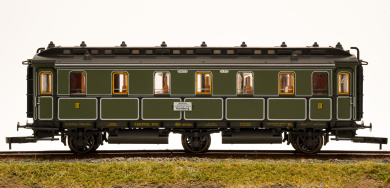 Trix 3736 – 3. Klasse Schnellzugwagen Cü der K.Bay.Sts.B. 