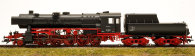 Märklin 39530 – Güterzug-Schlepptender-Dampflok BR 52 der DB, digital (mfx+/MM/DCC) & Sound 