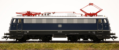 Märklin 39120 – Schnellzug-Elektrolok BR E10.3 der DB, digital (mfx/MM) & Sound 