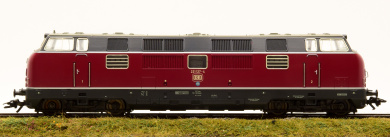 Märklin 3782 – Mehrzweck-Diesellok BR 221 der DB, digital (MM) 