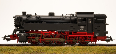 Piko 50240 (AC) – Tender-Dampflok BR 82 der DB 