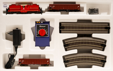Roco 51334 – Startset analog mit Diesellok Rh 2045 der ÖBB 
