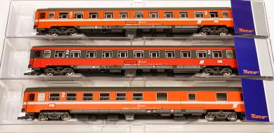 Roco 74043 – 3-teiliges Reisezugwagen-Set -Maria Theresia- der ÖBB 