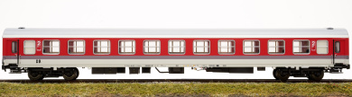 ACME 52682 – 2. Klasse Reisezugwagen Bomz 236 der (D)DR 