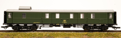 Roco 74448 – Eilzug-Gepäckwagen Dye 973 der DB 