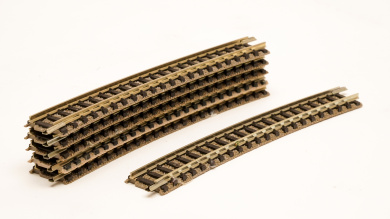 Fleischmann 9136 (N) – 6 x gebogenes Gleis R4, 15° 