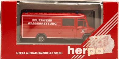 Herpa 045933 (1:87) – Mercedes-Benz T2 Vario Kasten Feuerwehr Fürth 
