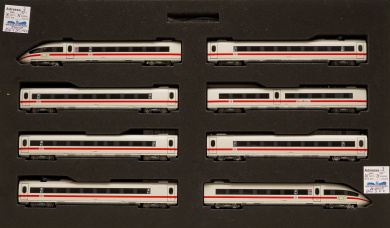 Arnold HN2416S – 8-tlg. Zugset ICE 3 BR 403 der DB AG, digital (DCC/MM) 
