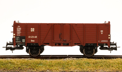 Liliput L235014 – Offener Güterwagen Omu der (D)DR 