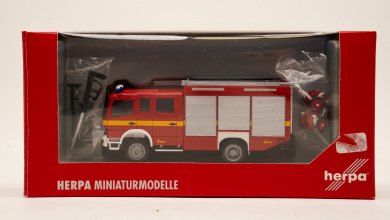 Herpa 046466 (1:87) – Mercedes-Benz Atego LF 20/16 Feuerwehr 