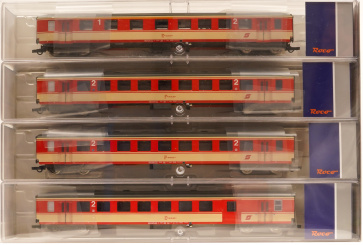 Roco 74130 (DC) – 4-teiliges Schlierenwagen-Set der ÖBB 