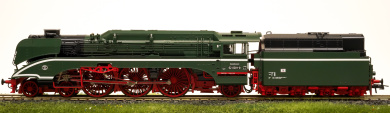Roco 70202 (DC) – Dampflok BR 02 der (D)DR, digital (DCC) & Sound 