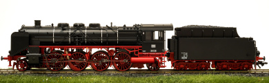 Trix 22240 – Schlepptender-Dampflok BR 39 der DB, digital (mfx/MM/DCC) & Sound 