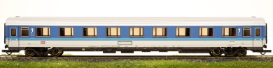 Roco 64916 – 1. Klasse InterRegio Schnellzugwagen Avmz 107 der DB 