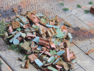 Juweela 28277 (H0) – Schrott Industrieschrott bunt angerostet, 75 g 