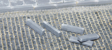 Juweela 28354 (H0) – Bordsteine Gerade abgerundet, (560 Stück) 