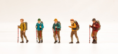Schrumpfmich W2026D1009 – Wanderer-Set mit 5 Figuren, handbemalt 