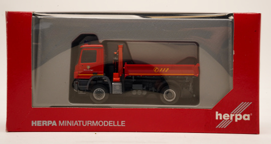Herpa 156721 (1:87) – Mercedes-Benz Actros S Allradkipper Feuerwehr Hagen 